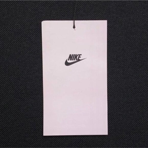 Nike Womens Medium High-Waisted 8" Biker Shorts Tight Fit Grey NWT Workout Yoga - Picture 5 of 6